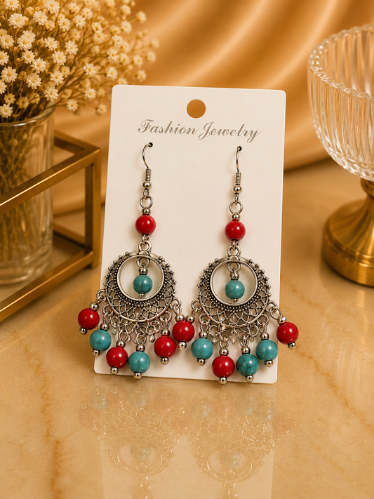 Aretes de fantasía bohemios con cuentas rojas y turquesa