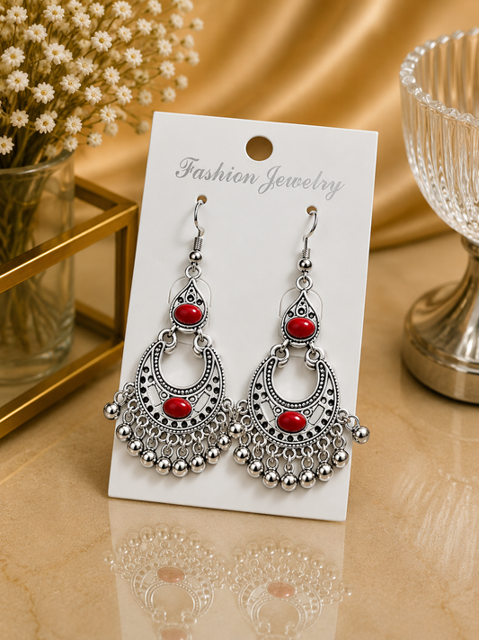 Aretes de fantasía bohemios con piedras rojas