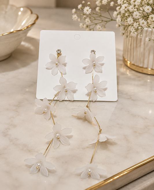 Aretes largos de fantasía con flores