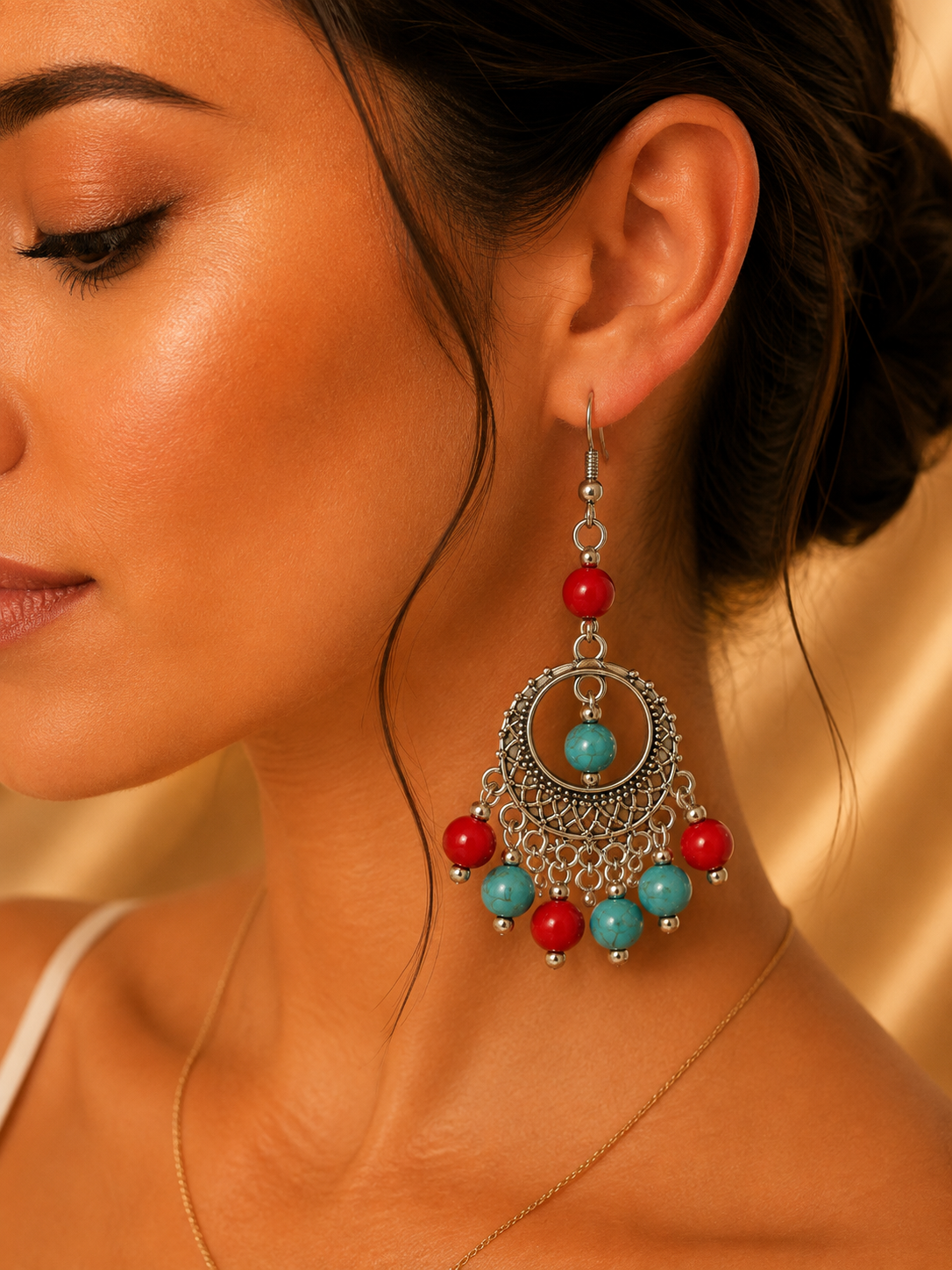 Aretes de fantasía bohemios con cuentas rojas y turquesa