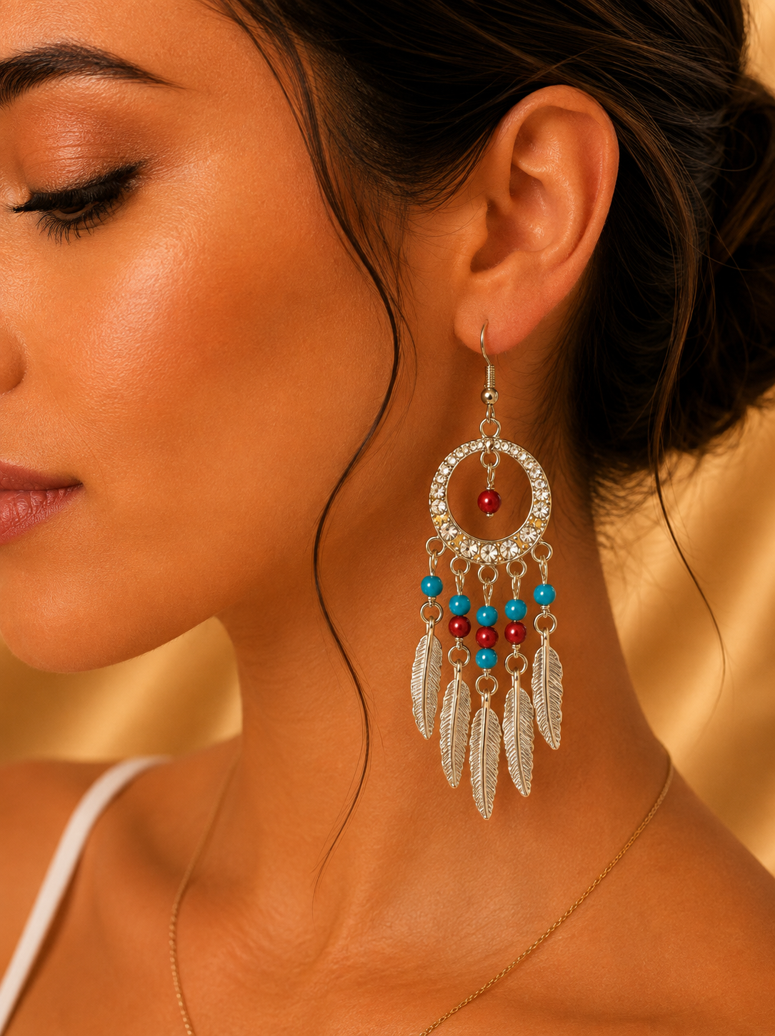 Aretes de fantasía estilo atrapasueños con cuentas multicolor